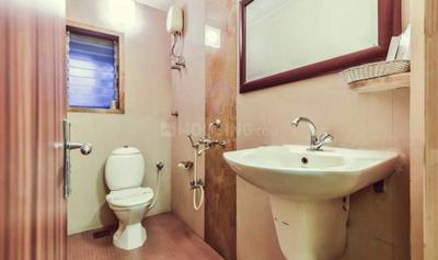 Bathroom Image of 1920 Sq.ft 4 BHK Apartment / Flat for sale in Vile Parle West Mumbai for Rs. 75000000