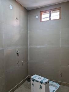 Common Bathroom Image of 1000 Sq.ft 3 BHK Apartment / Flat for sale in Sector 16A Dwarka New Delhi for Rs. 8000000