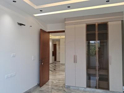 Bedroom Image of 1800 Sq.ft 3 BHK Builder Floor for sale in Paschim Vihar New Delhi for Rs. 40000000