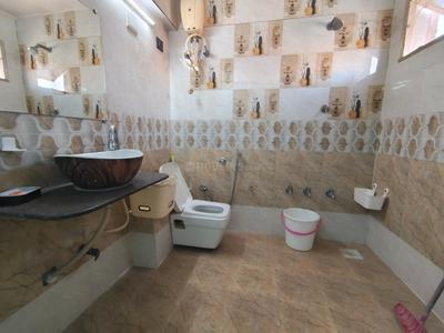 Bathroom Image of 3600 Sq.ft 4.5 BHK Penthouse for sale in Shyamal Ahmedabad for Rs. 28650000