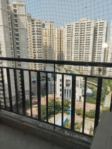 Balcony Image of 1050 Sq.ft 2.5 BHK Apartment / Flat for rent in Amrapali Castle, Chi V Greater Noida for Rs. 26000