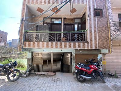 Image of 600 Sq.ft 3 BHK Builder Floor for sale in Sector 39 Rohini, New Delhi for Rs. 3000000