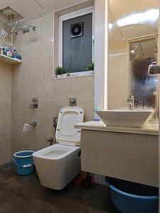 Common Bathroom Three Image of 1200 Sq.ft 3 BHK Apartment / Flat for sale in Dahisar East Mumbai for Rs. 25000000