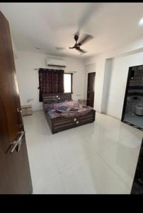 Hall Image of 2000 Sq.ft 3 BHK Apartment / Flat for rent in Ambawadi Ahmedabad for Rs. 41000