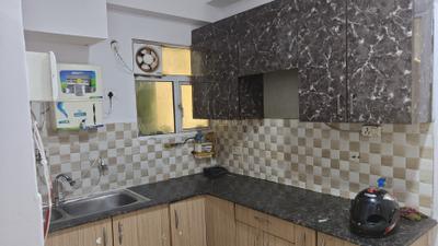Kitchen Image of 750 Sq.ft 2 BHK Apartment / Flat for sale in Gaur City 2 16th Avenue, Noida Extension Greater Noida for Rs. 7800000