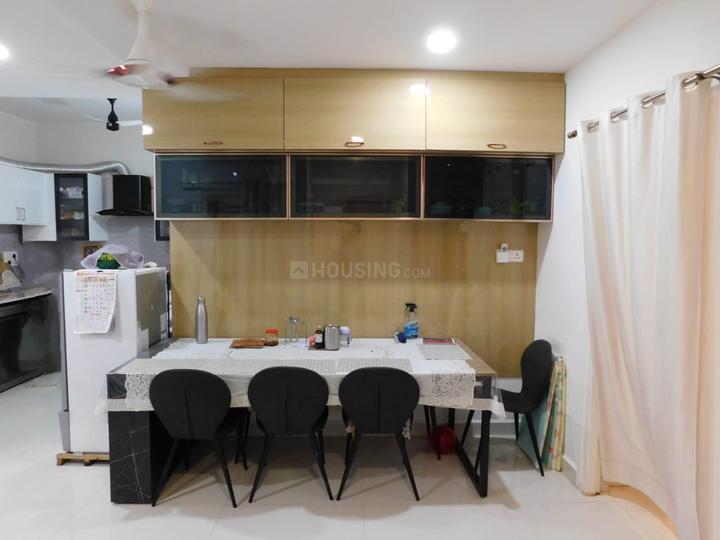 Fortune Green Sapphire Main Image 1