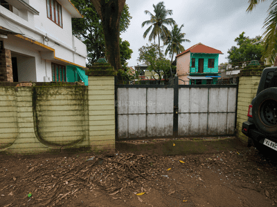Image of 3703 Sq.ft Residential Plot / Land for sale in Ayyanthole, Thrissur for Rs. 825000