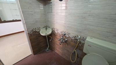 Bathroom Image of 1000 Sq.ft 1 BHK Apartment / Flat for rent in JP Nagar Bengaluru for Rs. 18500