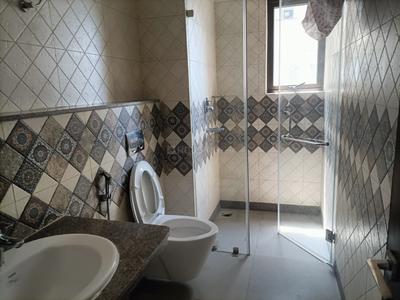 Bathroom Image of 2081 Sq.ft 3 BHK Apartment / Flat for sale in Bengal Peerless Avidipta Phase II, Santoshpur Kolkata for Rs. 33500000