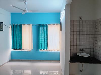 Bedroom Image of Boy&#x27;s Pg In Alkapuri, Chikuwadi.(9712206100) in Old Padra Road, Vadodara