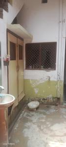 Bathroom Image of 700 Sq.ft 2 BHK Independent House for sale in Charbagh Lucknow for Rs. 3900000