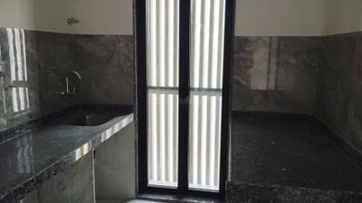 Kitchen Image of 750 Sq.ft 2 BHK Apartment / Flat for rent in Paradigm Antalya, Jogeshwari West Mumbai for Rs. 58000