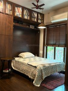 Bedroom Image of 800 Sq.ft 2 BHK Apartment / Flat for rent in Khar West Mumbai for Rs. 140000