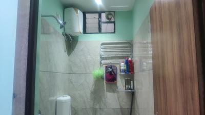 Bathroom Image of 655 Sq.ft 1 BHK Apartment / Flat for sale in K C Kailash Pride, Jakhya Indore for Rs. 3400000