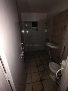 Bathroom Image of 1476 Sq.ft 2 BHK Apartment / Flat for rent in Govindpuram Ghaziabad for Rs. 12000