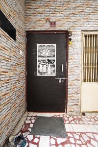 Main Entrance Image of 990 Sq.ft 2 BHK Apartment / Flat for sale in Thaltej Ahmedabad for Rs. 7000000