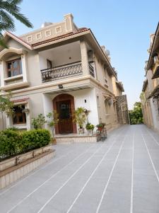 Image of 2115 Sq.ft 4 BHK Villa for sale in Thaltej, Ahmedabad for Rs. 42500000