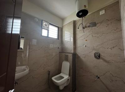 Bathroom Image of 400 Sq.ft 1 RK Apartment / Flat for rent in Vijay Nagar Indore for Rs. 13100