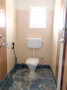 Common Bathroom Image of 860 Sq.ft 2 BHK Apartment / Flat for sale in Kamdahari Kolkata for Rs. 3700000
