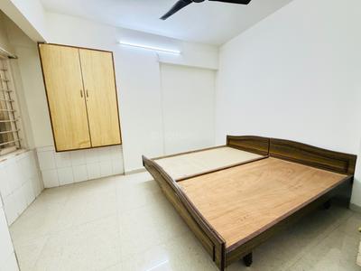 Bedroom Image of 1250 Sq.ft 2 BHK Apartment / Flat for rent in Satellite Ahmedabad for Rs. 20000