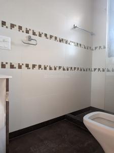 Bathroom Image of 2000 Sq.ft 3 BHK Builder Floor for rent in Unitech Residency Greens, Sector 46 Gurgaon for Rs. 80000