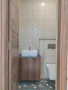 Common Bathroom Image of 2100 Sq.ft 4 BHK Builder Floor for sale in Green Field Colony Faridabad for Rs. 19000000