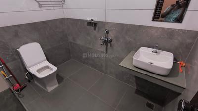 Bathroom Image of 1750 Sq.ft 2 BHK Independent House for rent in Vazhayila Thiruvananthapuram for Rs. 20000
