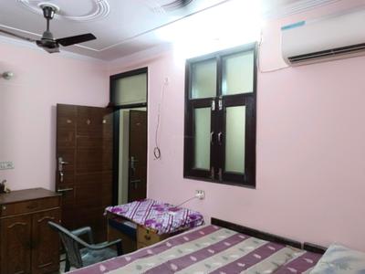 Bedroom Image of 500 Sq.ft 1 BHK Builder Floor for rent in Shakti Nagar New Delhi for Rs. 25000