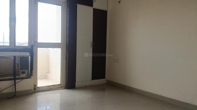 Bedroom Image of 1084 Sq.ft 2.5 BHK Apartment / Flat for rent in Nimbus The Golden Palms, Sector 168 Noida for Rs. 31000