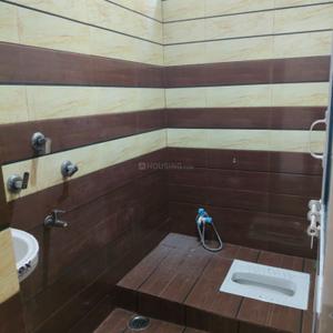 Bathroom Image of 500 Sq.ft 1 BHK Builder Floor for rent in Lakshmi Narayan Nagar Muzaffarpur for Rs. 6500