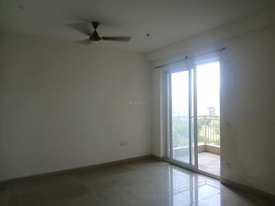 Living Room Image of 1200 Sq.ft 3 BHK Apartment / Flat for rent in Emaar Palm Gardens by Emaar India, Sector 83 Gurgaon for Rs. 31500