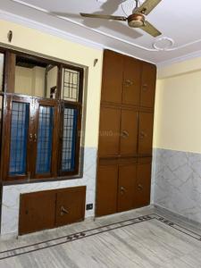 Bedroom Image of 1800 Sq.ft 2 BHK Independent House for rent in Sector 39 Noida for Rs. 28000