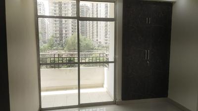 Bedroom Image of 1940 Sq.ft 4 BHK Apartment / Flat for sale in Sector 168 Noida for Rs. 12600000