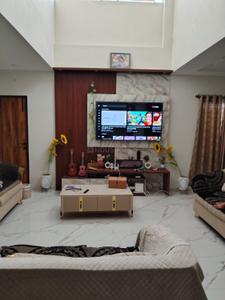 Bedroom Image of 4000 Sq.ft 3 BHK Villa for rent in Aarone York Villa, County Walk Township Indore for Rs. 50000