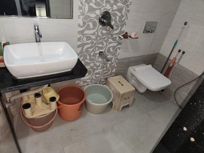 Bathroom Image of 3300 Sq.ft 5 BHK Builder Floor for sale in Sakshi Dreamz Row House, Kopar Khairane Navi Mumbai for Rs. 24000000