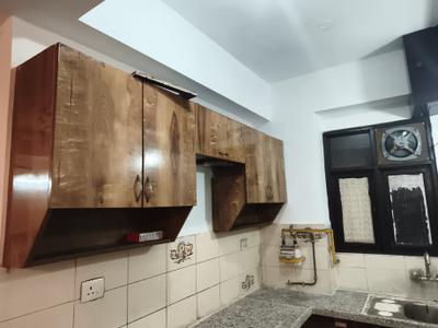 Kitchen Image of 1000 Sq.ft 2 BHK Apartment / Flat for rent in Supertech Icon, Indirapuram Ghaziabad for Rs. 23000