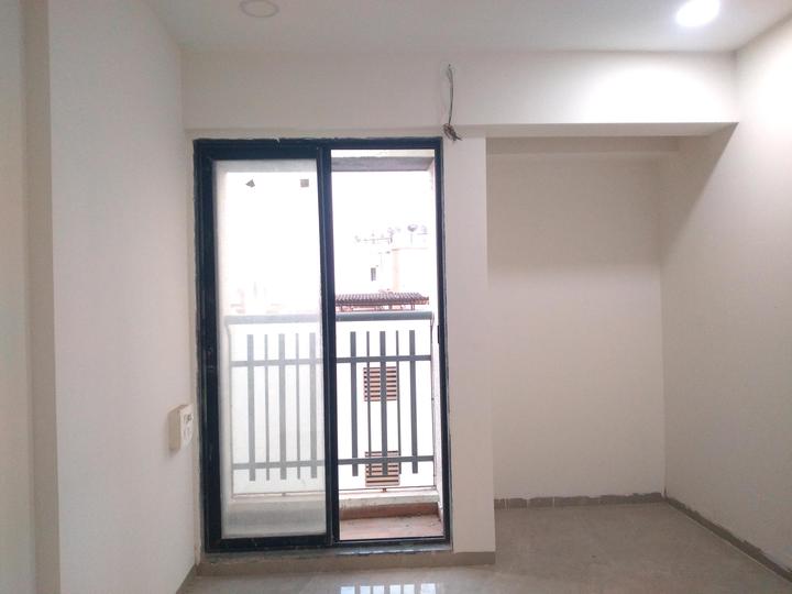 Rajhans Moonstone Main Image 1