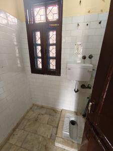 Image of 1800 Sq.ft 3 BHK Apartment / Flat for rent in DDA Tarang Apartments, Patparganj, New Delhi for Rs. 50000