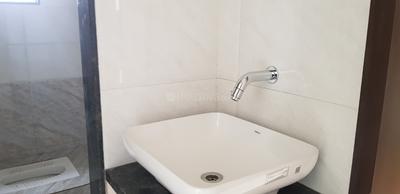 Bathroom Image of 1020 Sq.ft 2 BHK Apartment / Flat for sale in Unique Youtopia, Kharadi Pune for Rs. 8900000