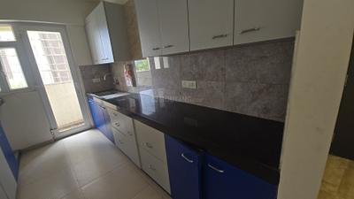 Kitchen Image of 1400 Sq.ft 2.5 BHK Apartment / Flat for sale in Mahindra Vivante , Andheri East Mumbai for Rs. 36500000