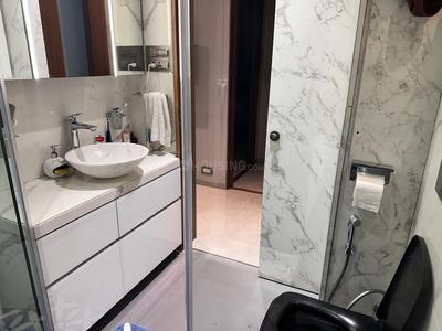 Bathroom Image of 1700 Sq.ft 3 BHK Apartment / Flat for sale in Vraj Tiara, Worli Mumbai for Rs. 150000000