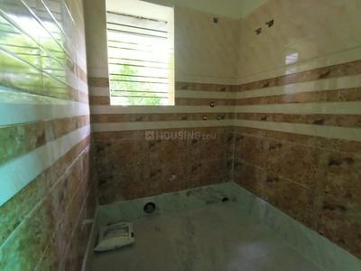 Bathroom Image of 350 Sq.ft 1 RK Apartment / Flat for sale in Garfa Kolkata for Rs. 1700000
