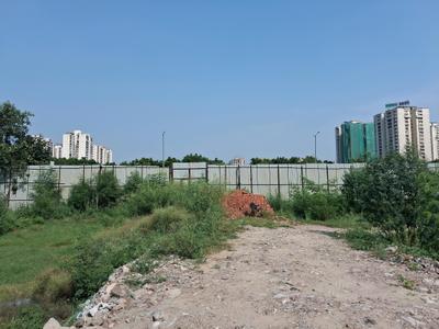Image of 1350 Sq.ft Residential Plot / Land for sale in Centrum Estates 76, Sector 76, Noida for Rs. 29750000