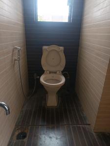 Common Bathroom Image of 927 Sq.ft 2 BHK Apartment / Flat for sale in Kumar Pebble Park, Hadapsar Pune for Rs. 5400000