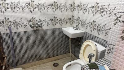 Bathroom Image of 550 Sq.ft 1 RK Builder Floor for rent in Sector-02 Bahadurgarh for Rs. 12000
