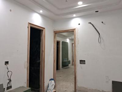Bedroom Image of 1350 Sq.ft 3 BHK Builder Floor for sale in Paschim Vihar New Delhi for Rs. 28000000