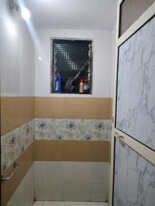 Common Bathroom Image of 700 Sq.ft 1 BHK Apartment / Flat for rent in Puraniks Home Town E , Kasarvadavali Thane for Rs. 16500