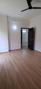 Bedroom Image of 1350 Sq.ft 3 BHK Apartment / Flat for sale in Amrapali Crystal Homes Phase 1, Sector 76 Noida for Rs. 19000000