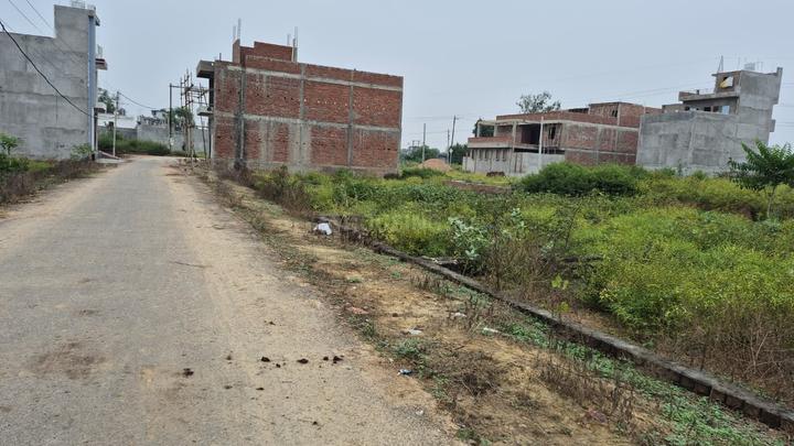 Chinhat Main Image 1