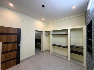 Bedroom Image of 600 Sq.ft 1 BHK Independent House for rent in Avaniyapuram Madurai for Rs. 10000